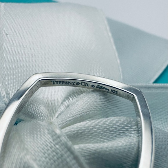 Tiffany & Co. Frank Gehry Narrow Torque Square Ring Size 4 in Silver with Pouch - Picture 6 of 9